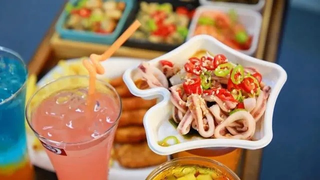 用百元魅力寻找饮食业的商机，低成本美食创业之路