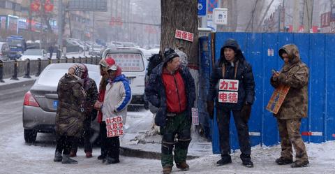 义乌摆地摊做什么好赚钱 在义乌摆地摊卖什么比较好