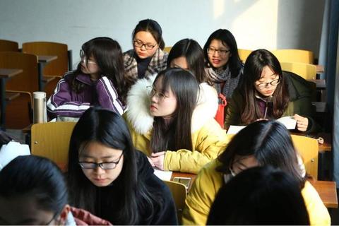 女孩子做什么职位赚钱 女孩子做什么职位赚钱多